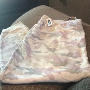 Old Navy Camouflage Sweatpants